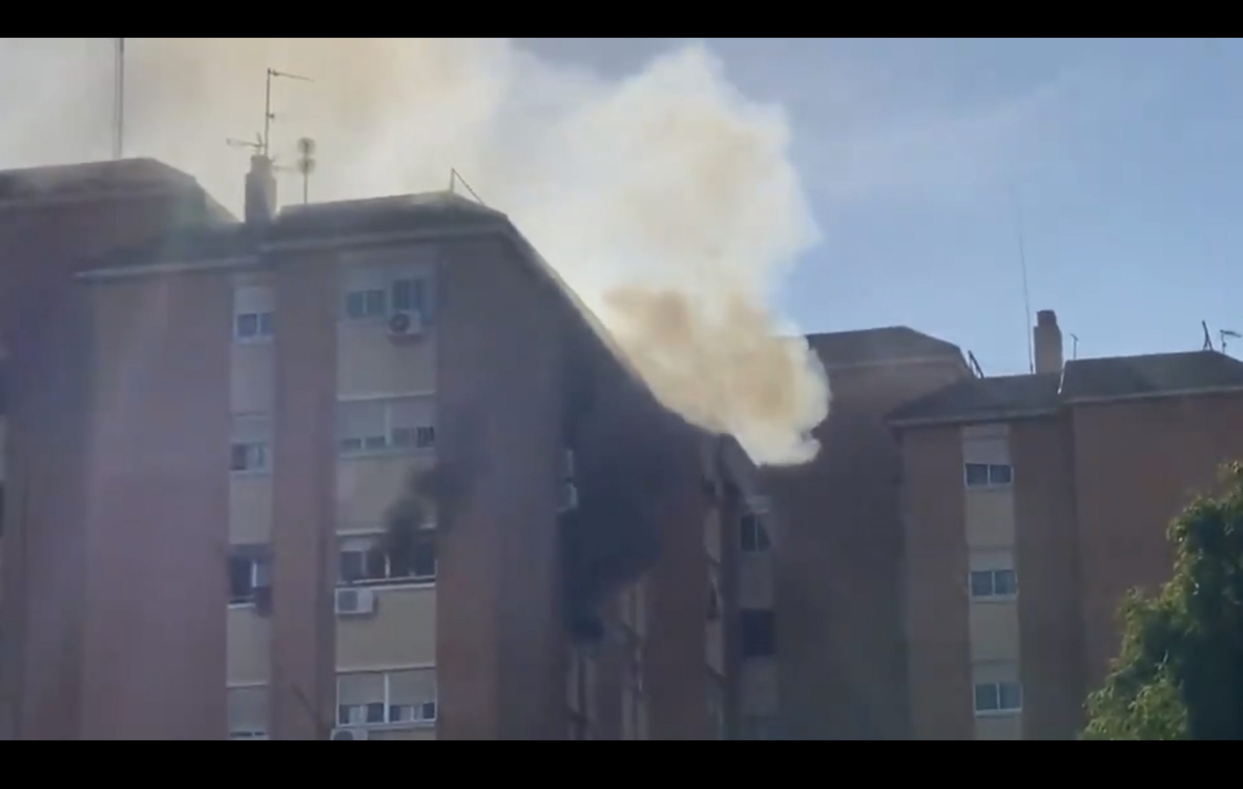 El Alcalde de Murcia sorprendido por un incendio mientras visitaba a ...
