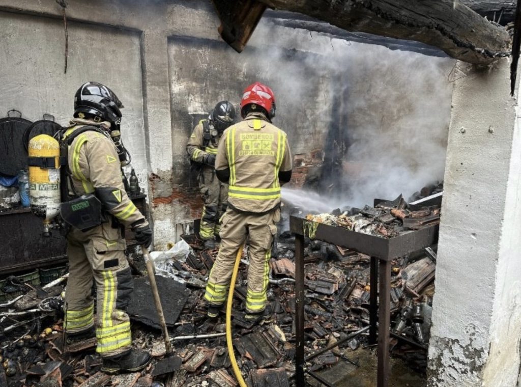 Herida una mujer de 79 años tras el incendio de su vivienda en Ceutí ...