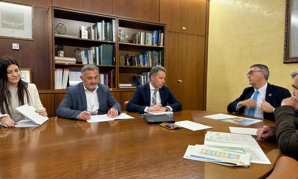 El alcalde de Lorca logra el compromiso de la CHS de que se inicien los ...